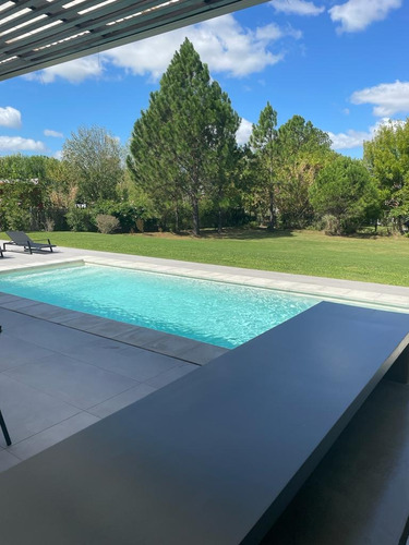 Imagen 20 de 29 de Casa En Venta De 3 Dormitorios, 3 Baños, Piscina En Barrio Privado Carmel