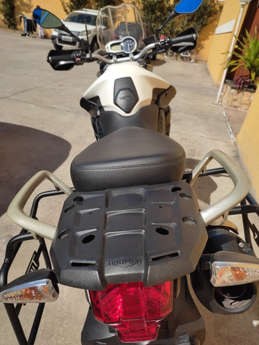 Imagem 5 de 11 de Triumph 800 Abs