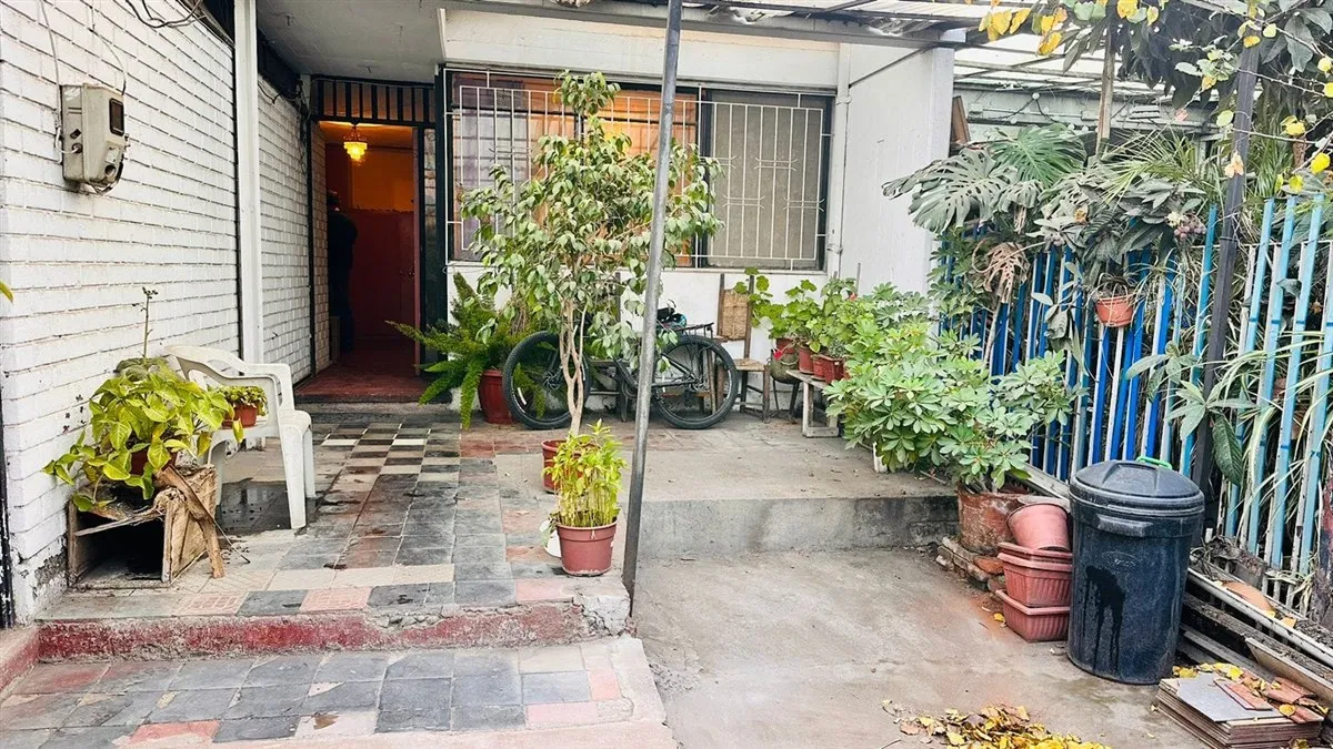 Imagen 2 de 14 de Casa En Venta De 4 Dorm. En Estación Central