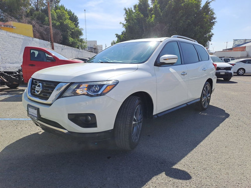 Nissan Pathfinder EXCLUSIVE 4WD