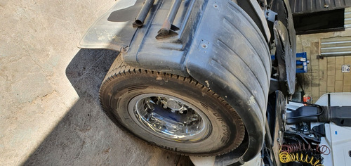 Volkswagen 19-320 2007