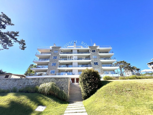 Imagen 22 de 24 de Emerald Apartamento En Venta - 3 Dormitorios + Den- Piscina - Mansa Penthouse Punta Del Este