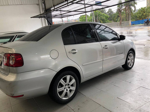 Imagem 4 de 10 de Volkswagen Polo Sedan 2.0 Mi Comfortline 8v Flex 4p Manual