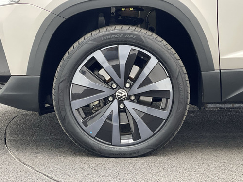 Volkswagen Taos 1.4 250 TSI TOTAL FLEX HIGHLINE AUTOMÁTICO