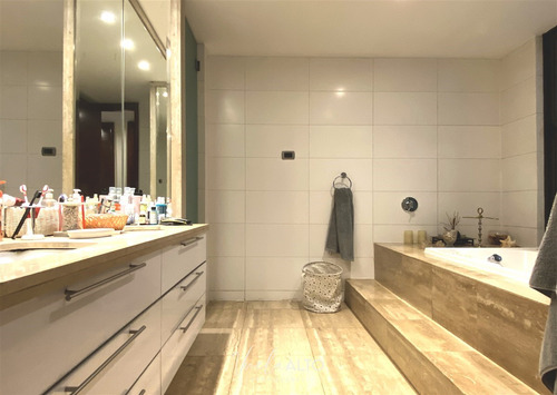 Exclusivo Departamento Dúplex En Venta / La Dehesa Central