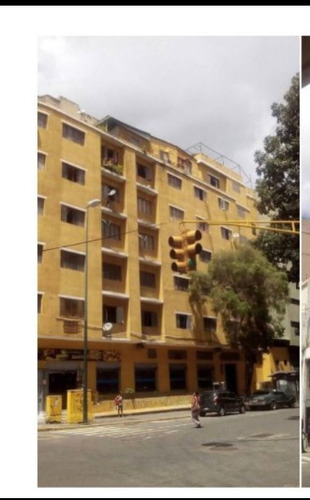 Imagen 3 de 4 de Vendo Edificio 1642mts2 Av. Lecuna 2013