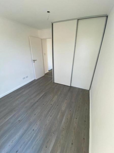 Imagen 8 de 12 de Complejos De Casas, 2 Dorm + Cochera. Fisherton