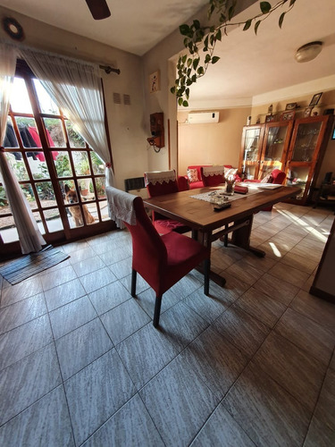 Imagen 5 de 16 de Hermoso Duplex 4 Ambientes Con Parque Privado Y Cochera