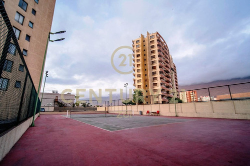 Departamento En Condominio Las Antillas