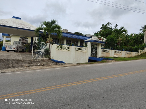 Vendo Casa En Samana , En La Carretera Samana El Limon 