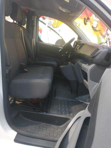Citroën Jumpy 1.5 Bluehdi Diesel Minibus Manual 2022/2023
