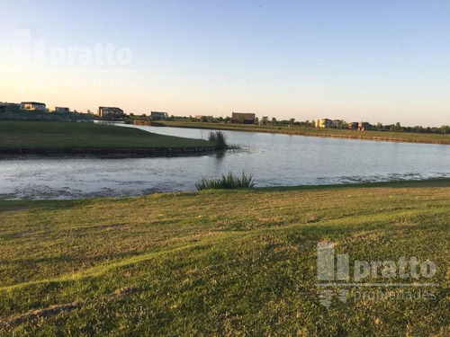 Lote En Venta Al Agua En Muelles Puertos Del Lago