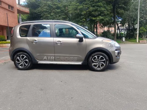 Citroën C3 Aircross 1600CC MT AA