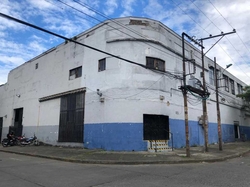 Venta Bodega Barrio Industrial