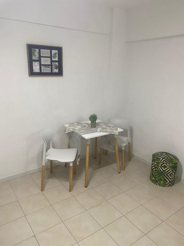 Departamento Al Frente Reciclado Amoblado