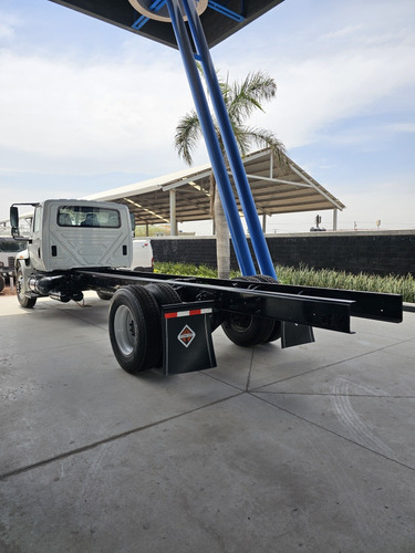 International 4300 Modelo 2013 Chasis Cabina Rabón 4x2