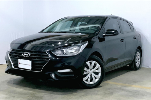 Imagen 1 de 25 de Hyundai Accent Sedan 4 Pts Gl, 16l, At, A/ac, Ve Del, R-15