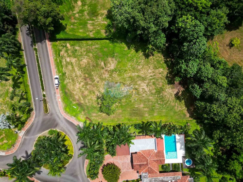 Lote Súper Amplio En Condominio Para La Casa Campestre De Tus Sueños 