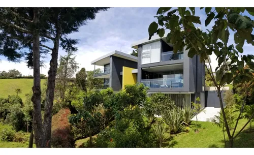 Exclusiva Casa Campestre Ubicacion Premium Ideal Para Inversion