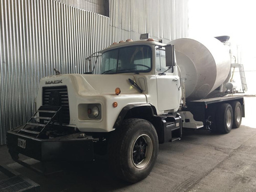 Imagen 8 de 11 de Mack Ds690s Mixer 8x4 Trompo Smith De 8m3 Motor De 300 Hp