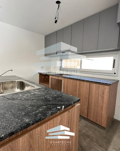 Venta - Departamento Con Jardín, Monte Grande