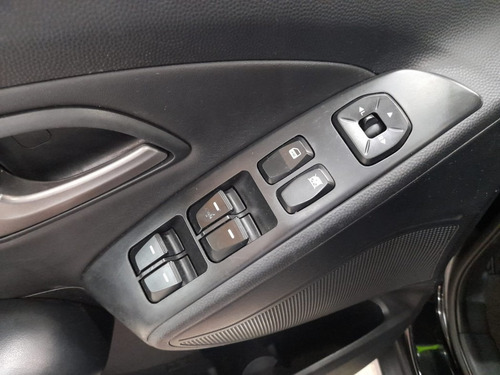Imagem 13 de 15 de Hyundai Ix35 2.0 Mpi 4x2 16v 2011
