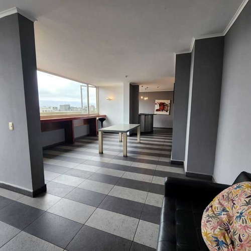 Arriendo Lindo Y Cómodo Depto En S. Centro (99589)