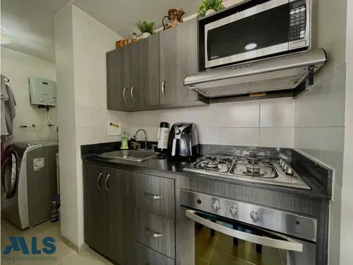 Sin Poniente, Piso Alto(mls#255937)