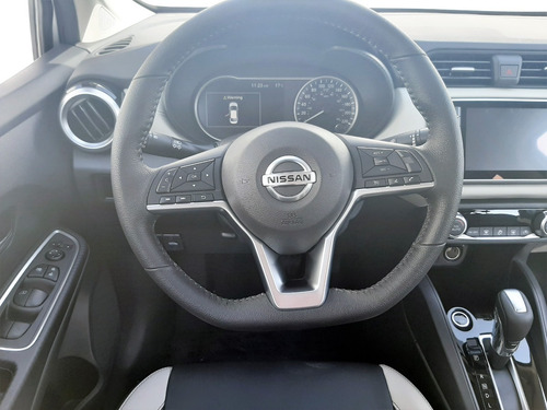 Nissan Versa Platinum Cvt