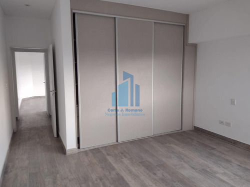 Venta Casa De 5 Ambientes En Country Terravista