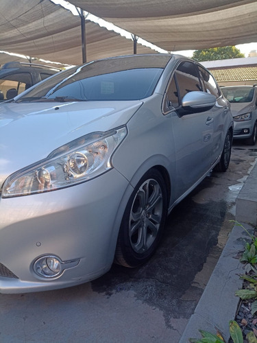 Imagen 3 de 18 de Peugeot 208 Feline Pack Cuir (2014 ; 120.000km)