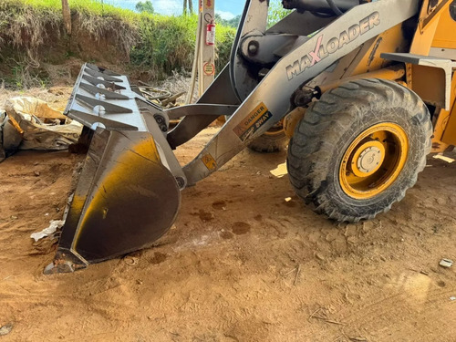 Pá Carregadeira Max Loader 7800 Horas