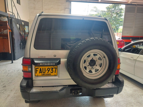 Mitsubishi Montero Motor 2400 Hartop
