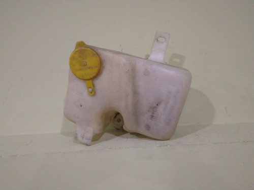 Imagen 2 de 3 de Embase De Limpia Parabrisas Chevrolet Corsa Año 2004 Nuevo
