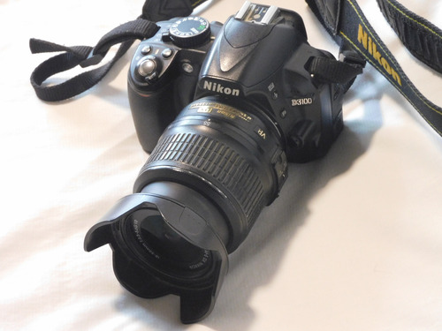  Nikon D3100 +  Lente 18-55mm