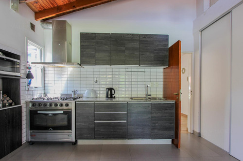 Venta De Casa 5 Ambientes En Banco Provincia - Zona Golf, Moreno