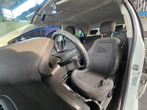 Chevrolet Onix 1.4 Lt 5p