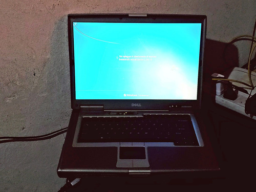 Imagen 2 de 3 de Notebook Dell Latitude D810