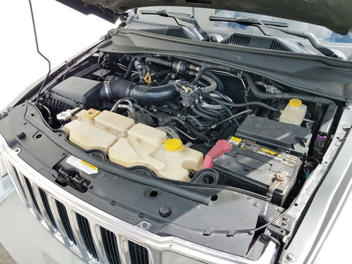 Imagen 10 de 11 de Jeep Cherokee Limited 2012 4x4 Automático Con Sist. De Gas