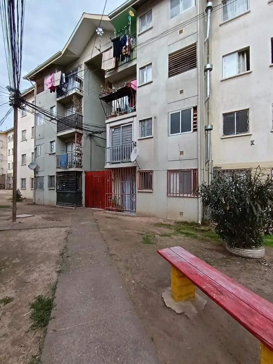 Imagen 4 de 12 de Arriendo Depto 2d Belloto Norte En Condominio