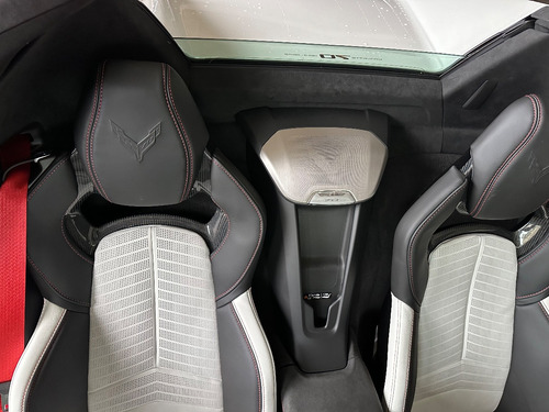 Chevrolet Corvette Stingray 70 Anniversary Edition