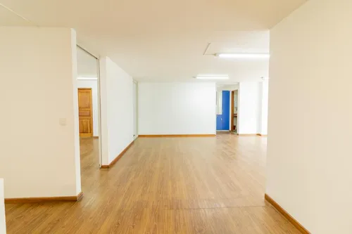 Oficina En Arriendo En Chico Norte. Cod A1094002