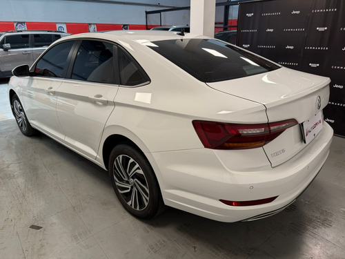 Volkswagen Vento 1.4 Highline 150cv At