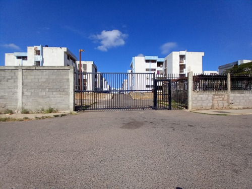 Imagen 2 de 19 de Apartamento En Venta En Conj. Resd El Pinar, Nataly Mejia