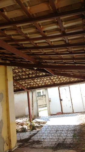 Casa De 3 Quartos Em Lote De 360 M² - 176