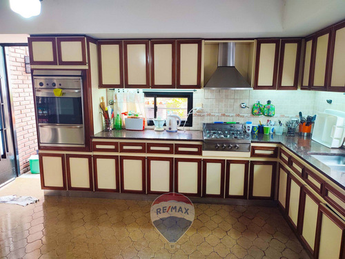 Imagen 14 de 30 de Venta O Permuta. Casa P. Alta 4 Dorm 3 Baños Patio