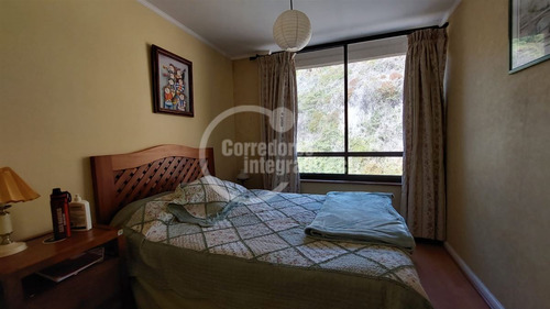 Departamento En Arriendo De 3 Dormitorios. En Santo Domingo