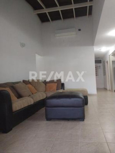 Imagen 3 de 18 de Casa En Alquiler En Valle De Luna Country Club Sector Tipuro. Maturín (4)