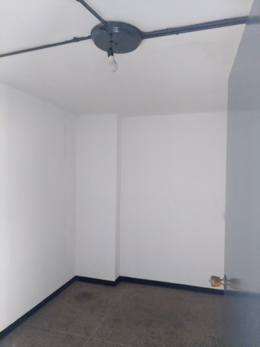 Local Comercial En Venta Centro De Los Teques