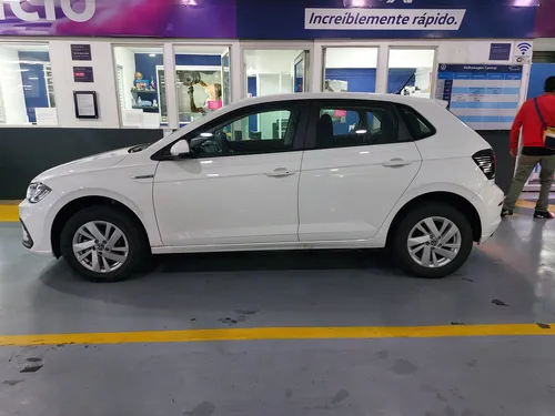 Volkswagen Polo 1.0 Confortline Tiptronic At
